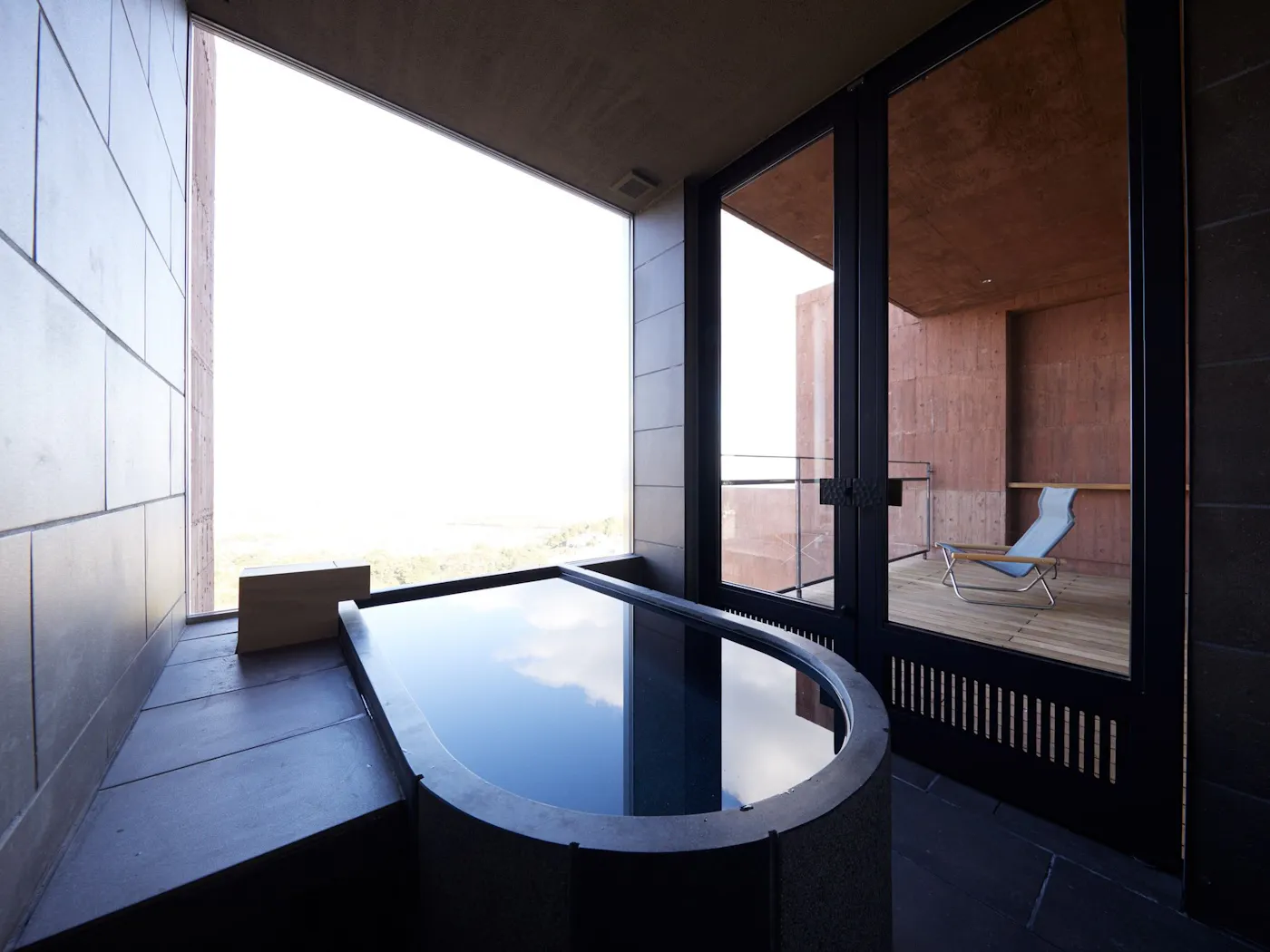 SEKIYA RESORT GALLERIA MIDOBARU：客室の半露天風呂