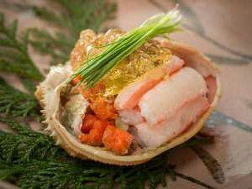 ～冬季限定～香箱蟹の酢の物で彩る華やぎの逸品＜加賀懐石・蟹彩＞