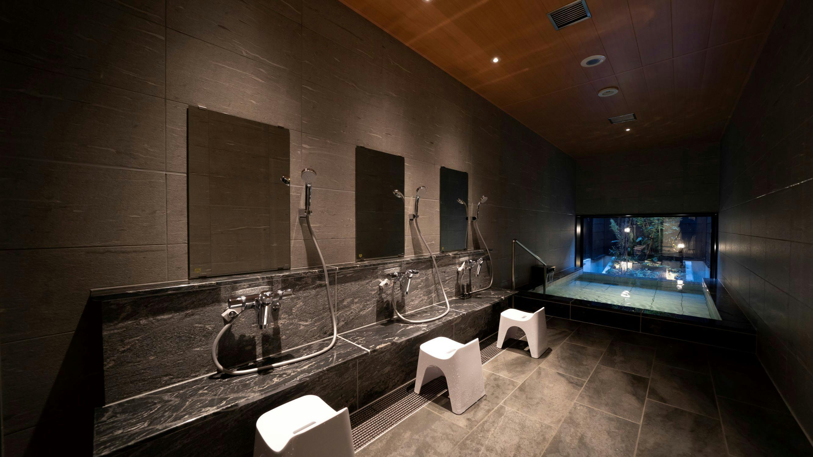 貸切温泉（洗い場）