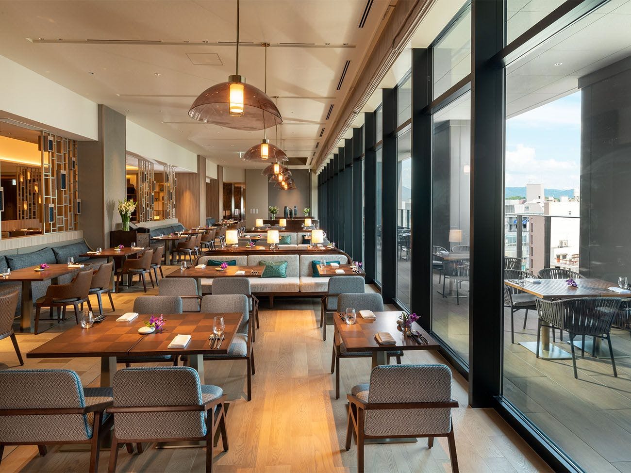 全天候餐廳「Mosaic」