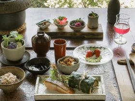 SHIGUCHI -シグチ image