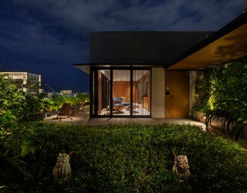 ペントハウススイート（最上階/113m2）