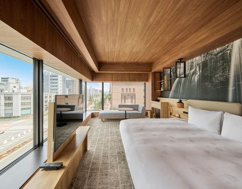 コーナーキング・リバーサイド