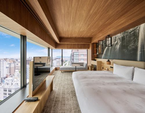 コーナーキングリバーサイド