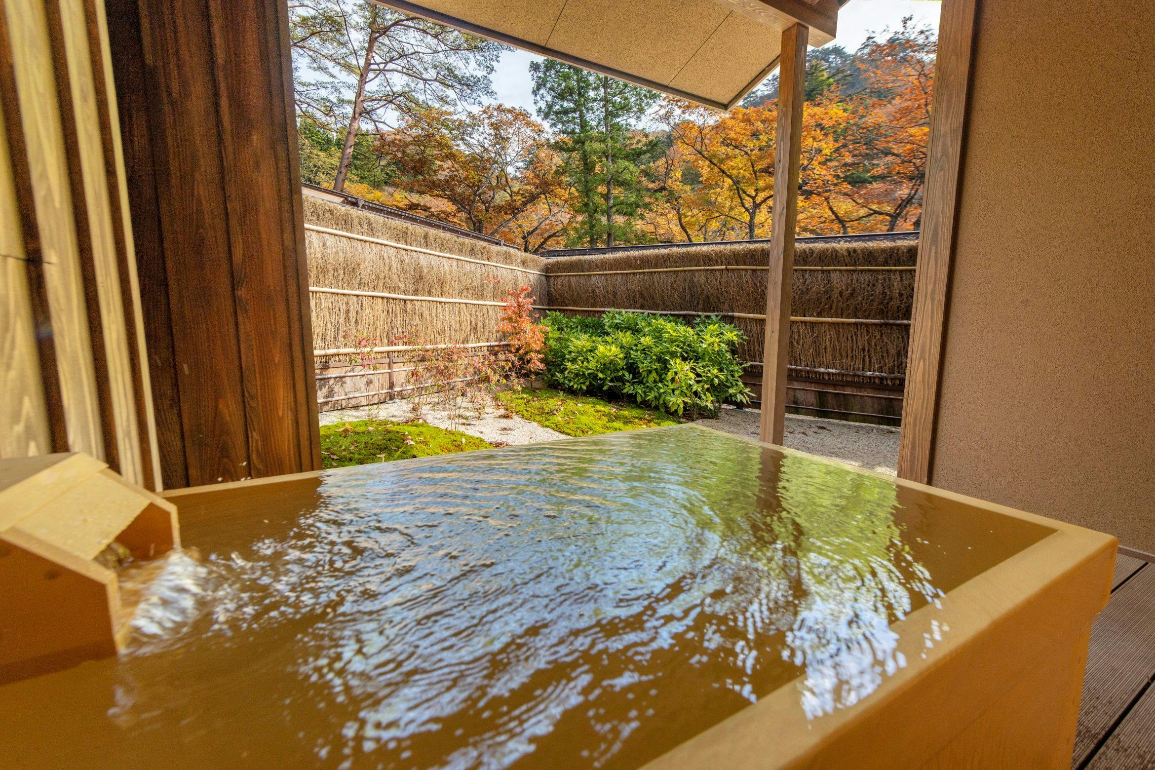 塩の湯温泉　蓮月（共立リゾート）