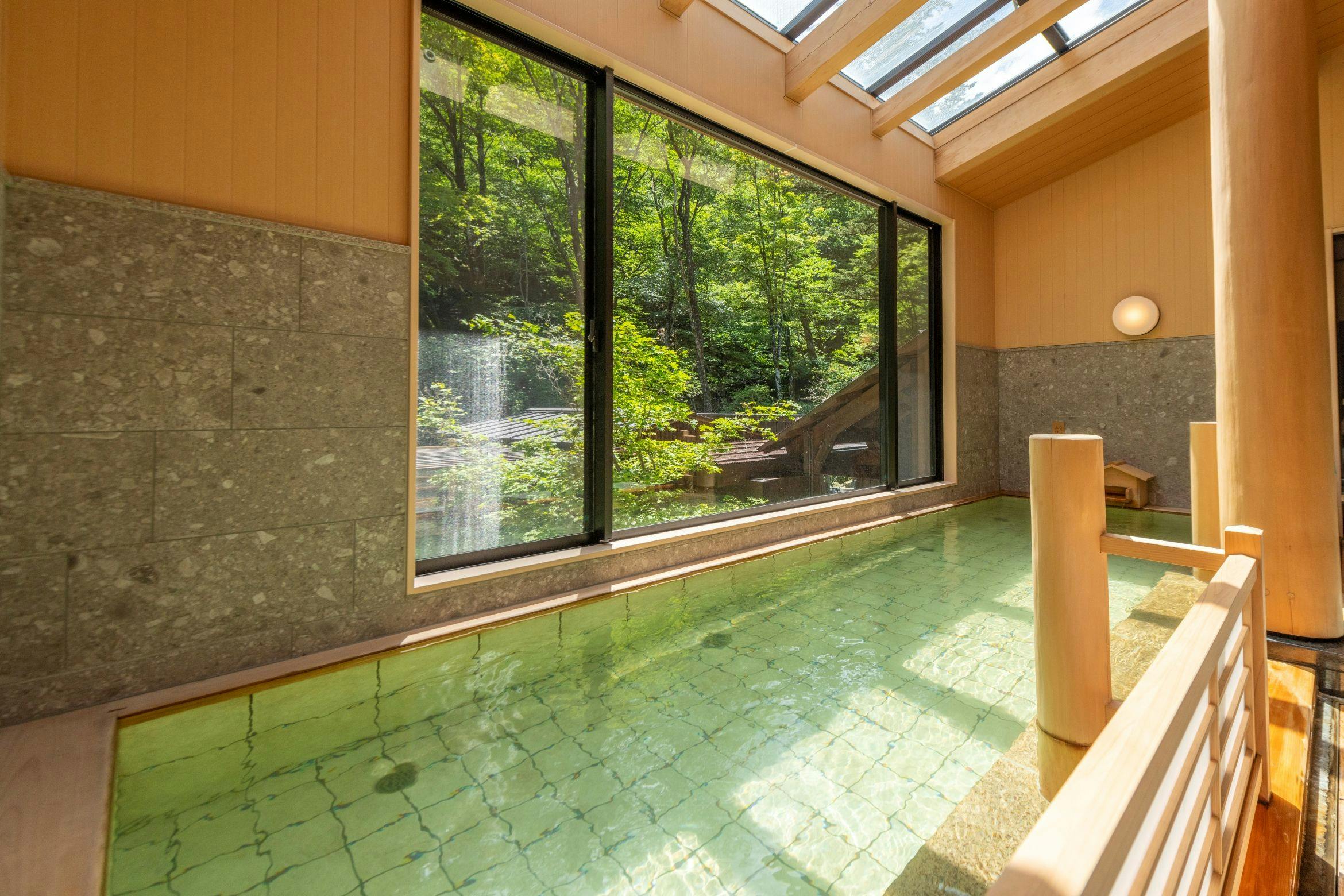 塩の湯温泉　蓮月（共立リゾート）