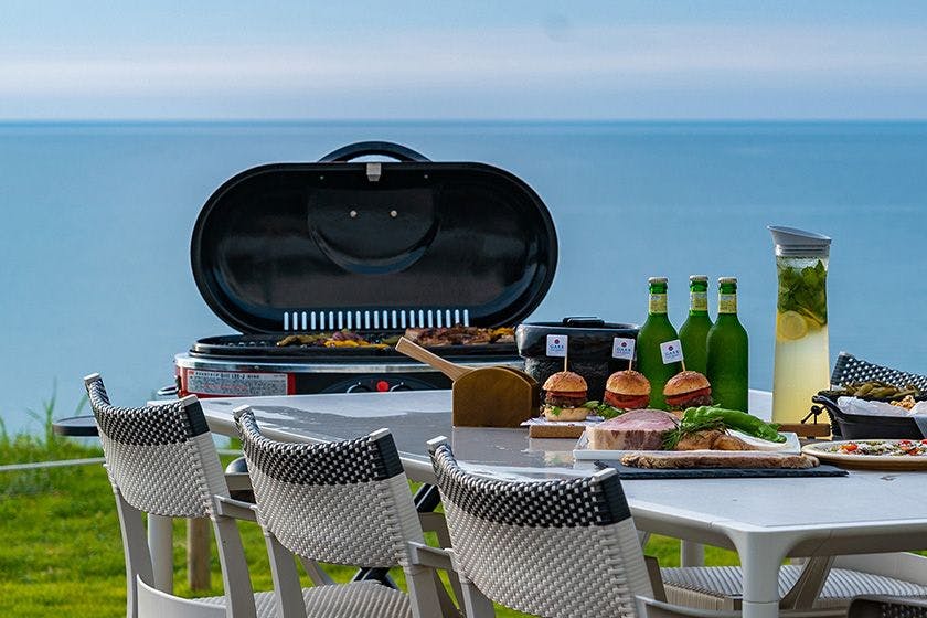 プライベートテラスでのディナーBBQ