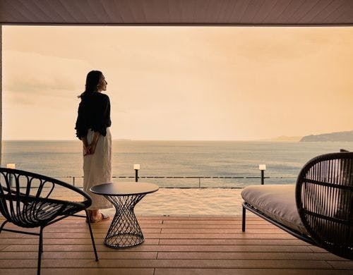 佳ら久スイートのバルコニー