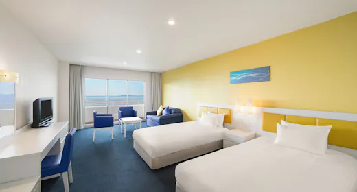 标准双床房(地中海风格)海侧