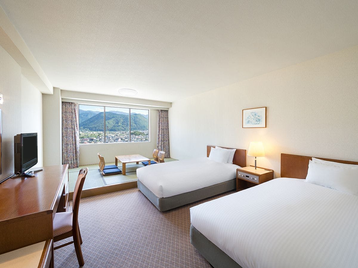 クラシックツイン和洋室