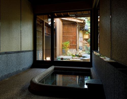 内湯と露天風呂