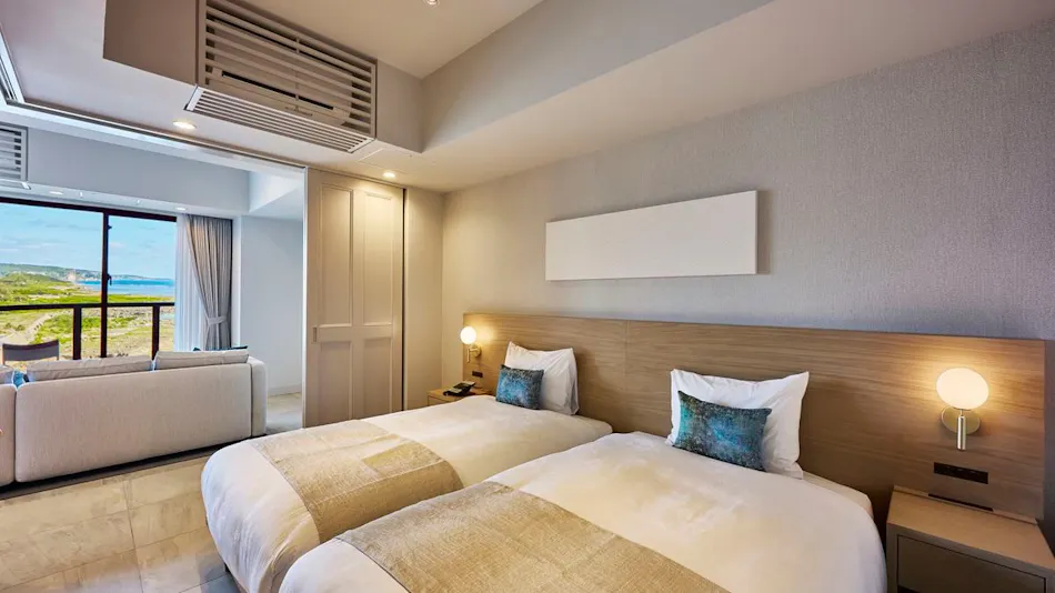 Hotel Shigira Mirage Beach Front