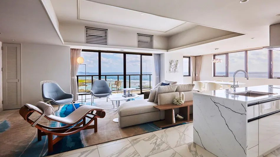 Hotel Shigira Mirage Beach Front