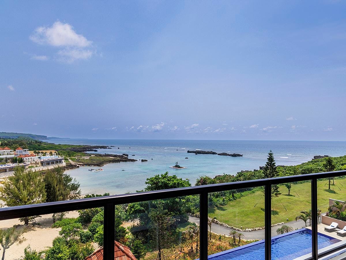 Hotel Shigira Mirage Beach Front