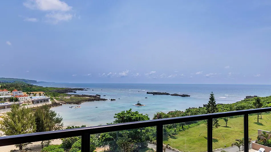 Hotel Shigira Mirage Beach Front