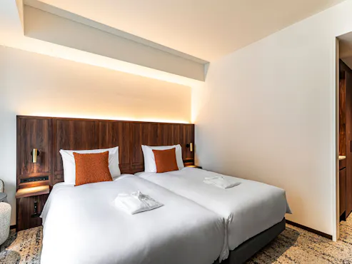 エッセンシャル ハリウッドツイン(一例)