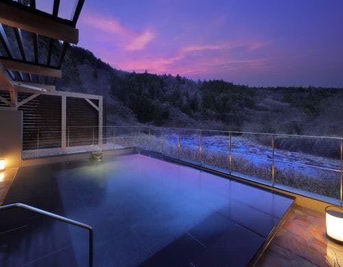 ONSEN KOKONOYU 「九湯」女性露天風呂