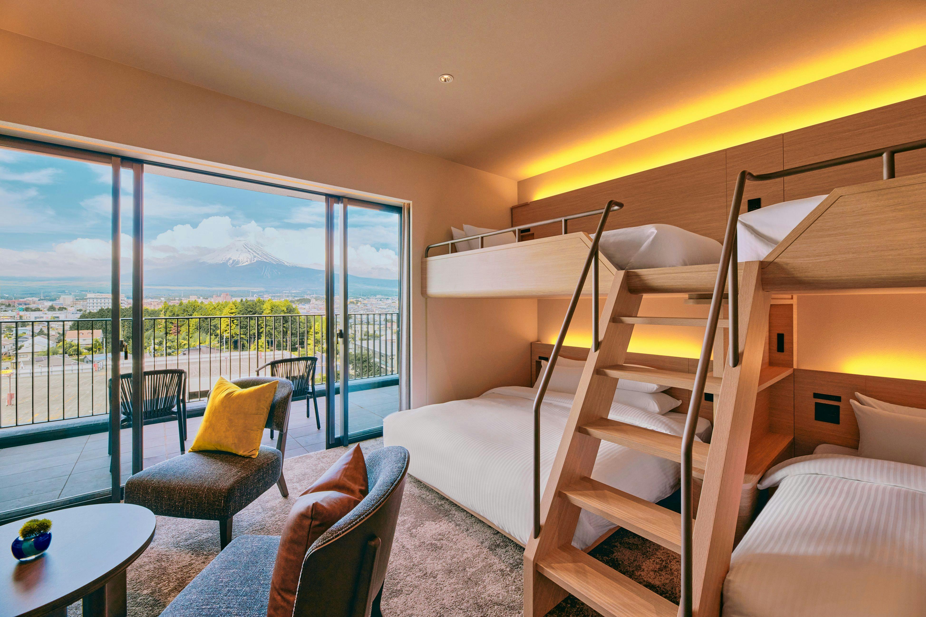 edit x seven 富士御殿場