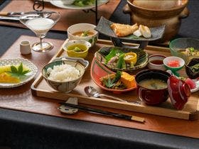 THE　YUKAWA　一條支店