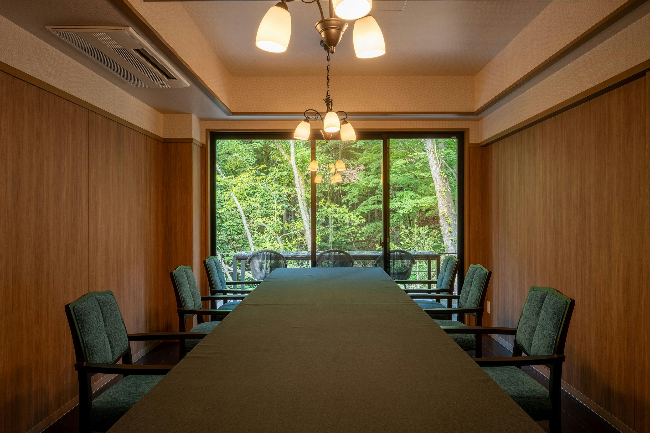 テラス付プライベートダイニング