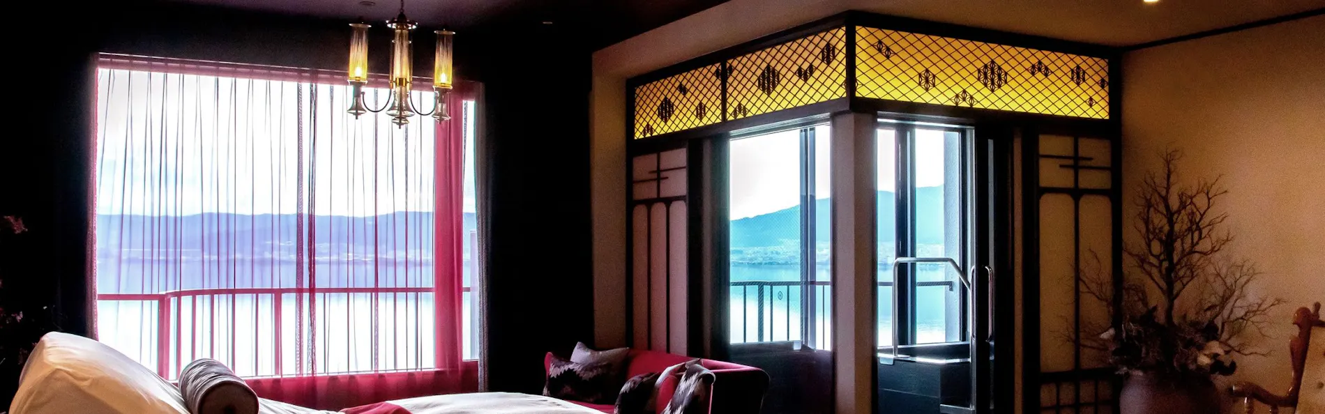 神秘なる諏訪湖に心癒される宿 上諏訪温泉しんゆ