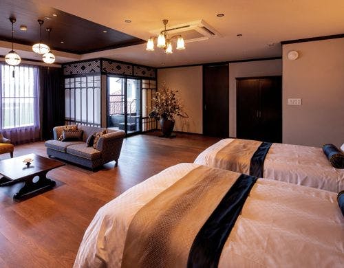 露天風呂付最上階スイート【湖側7階】