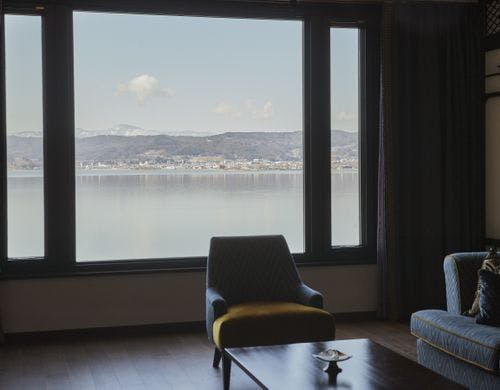 露天風呂付最上階スイート【湖側7階】