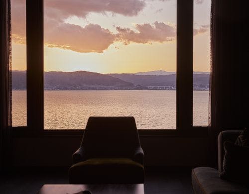 露天風呂付最上階スイート【湖側7階】