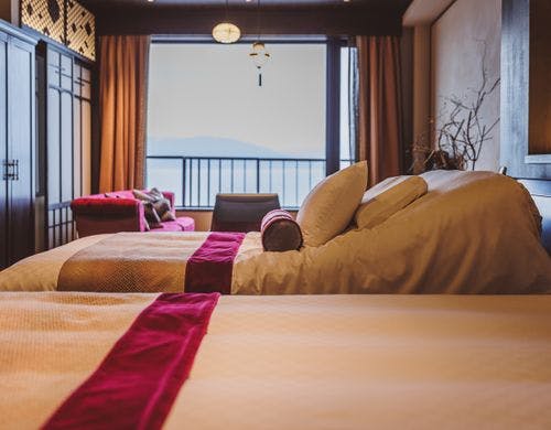 露天風呂付セミスイート【湖側5階】