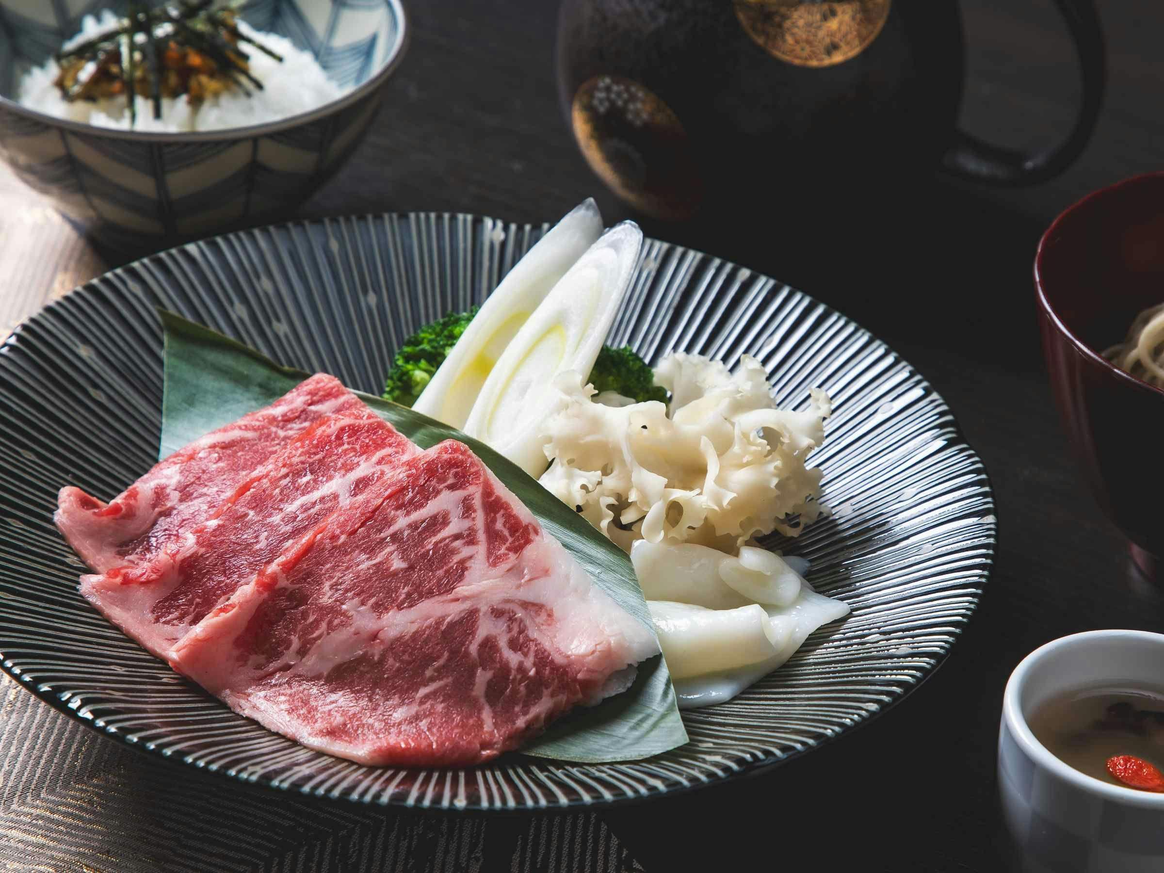 神秘なる諏訪湖に心癒される宿　上諏訪温泉しんゆ
