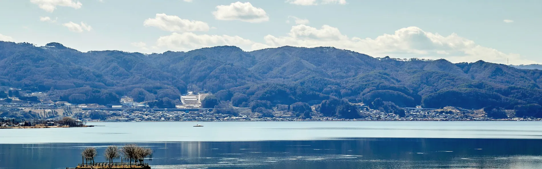 神秘なる諏訪湖に心癒される宿 上諏訪温泉しんゆ