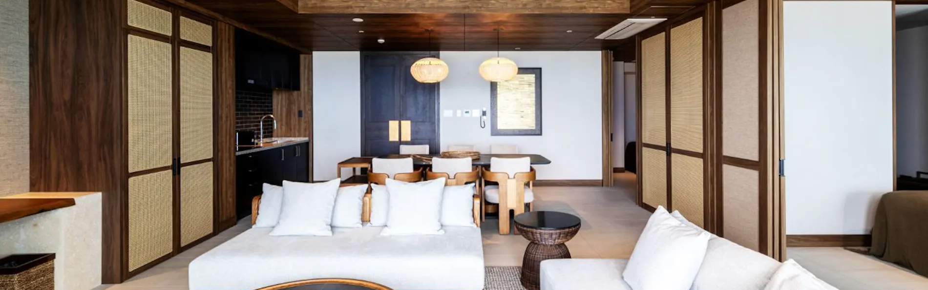 BLISSTIA SUITES&RESORT 沖縄恩納村