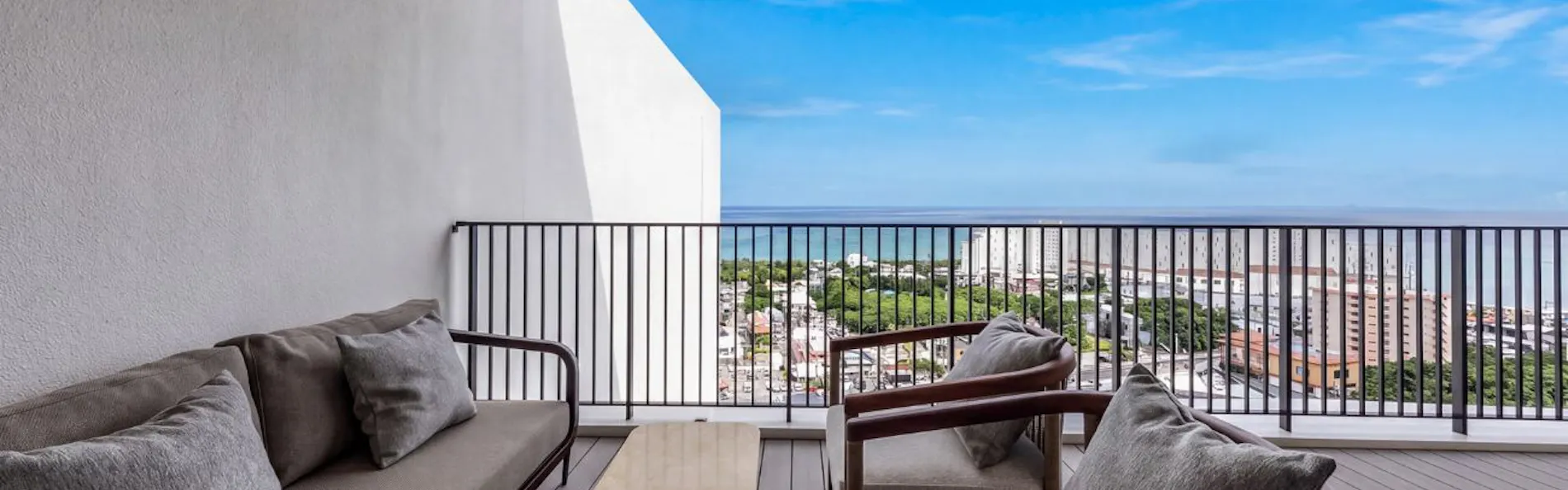 BLISSTIA SUITES&RESORT 沖縄恩納村