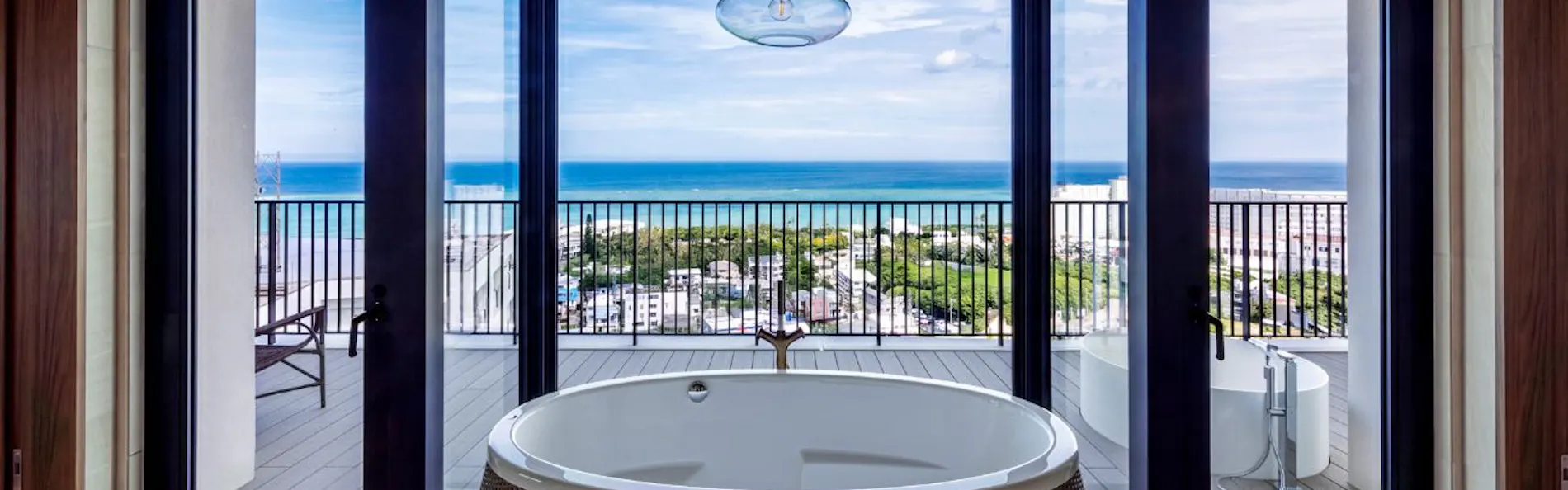 BLISSTIA SUITES&RESORT 沖縄恩納村