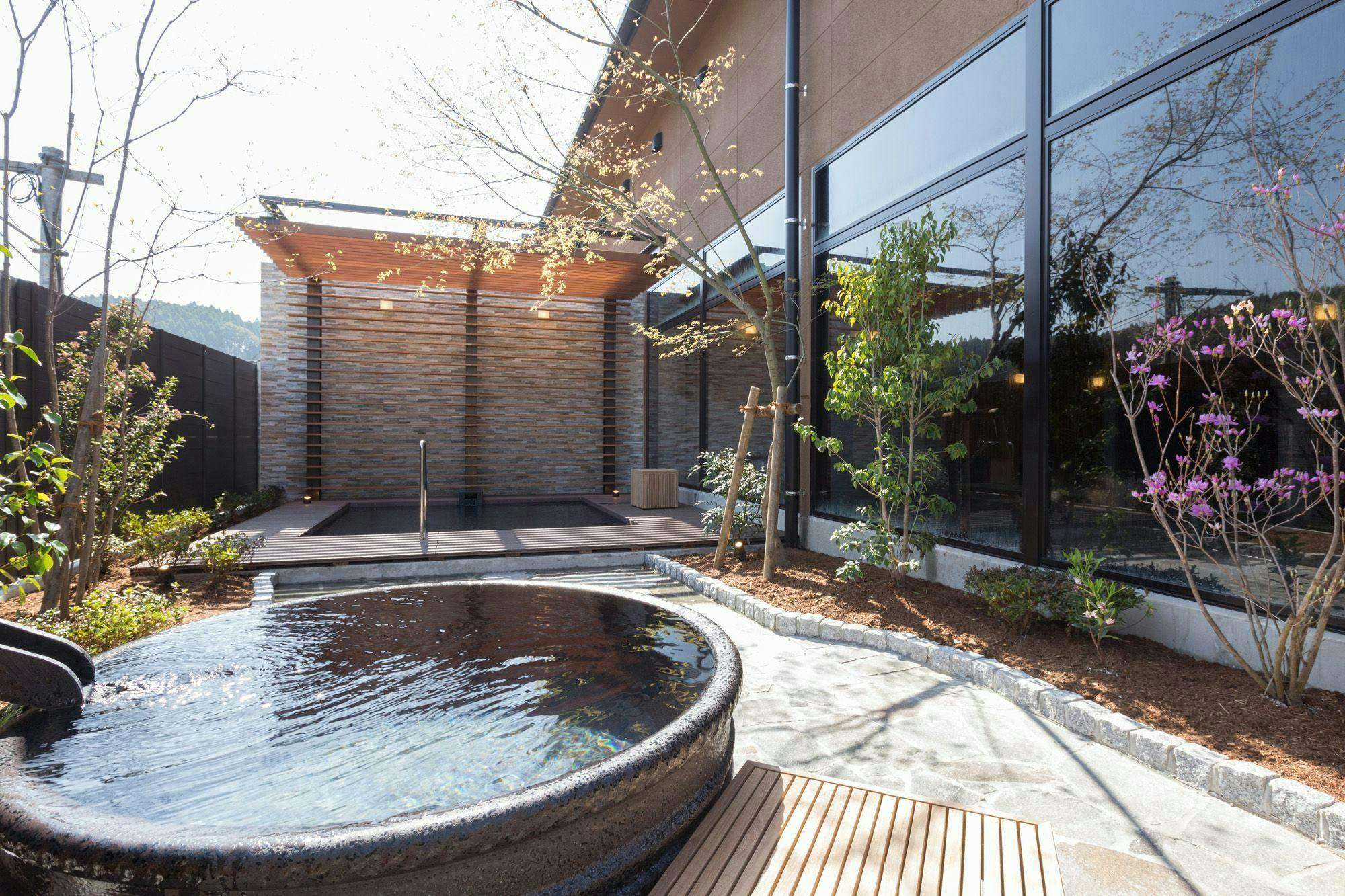 ออนเซ็นกลางแจ้ง 2