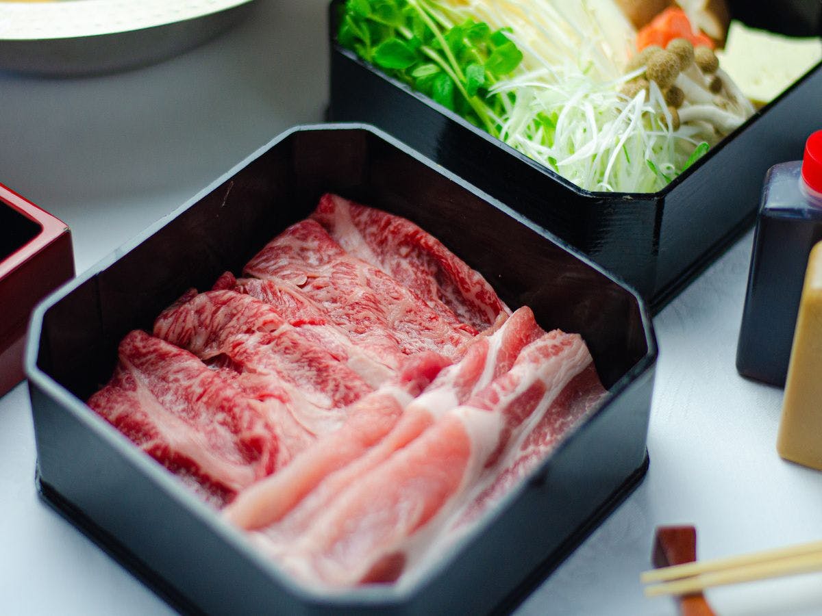 大分和牛・奥豊後豚食べ比べしゃぶしゃぶ