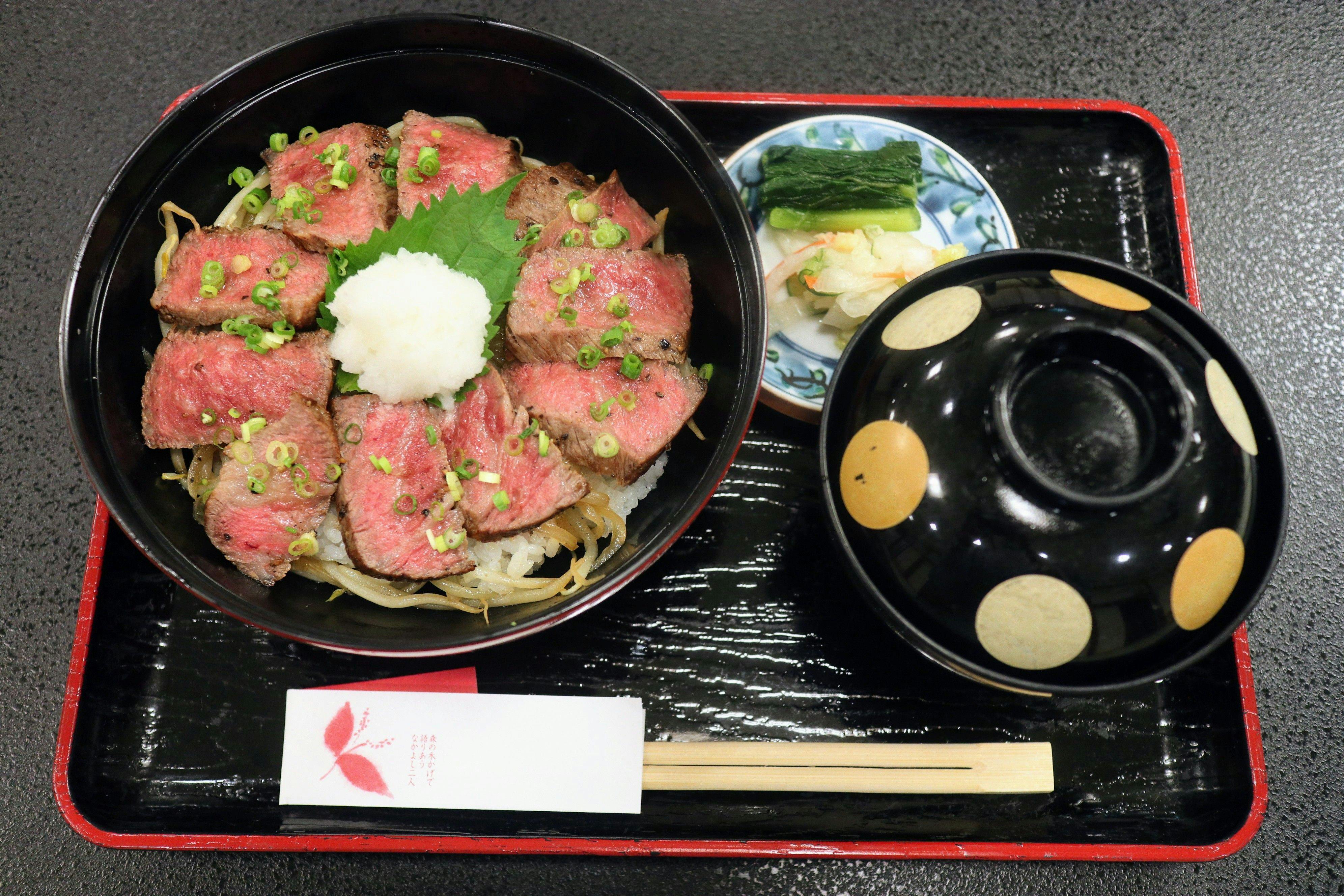 Don steak daging sapi ragi Adatara