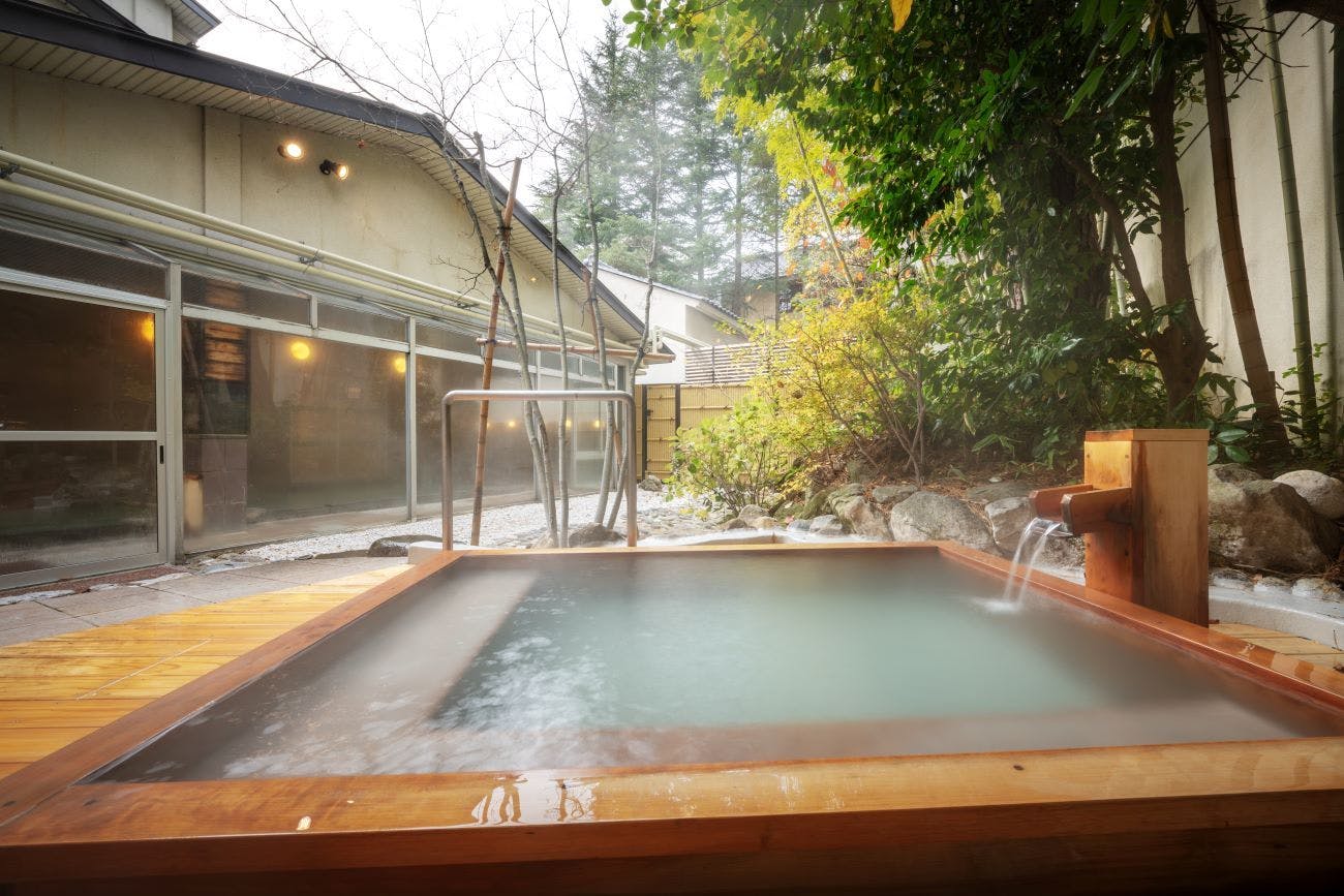 Pemandian terbuka pria