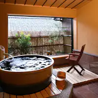 貸切風呂/陶器風呂『月』