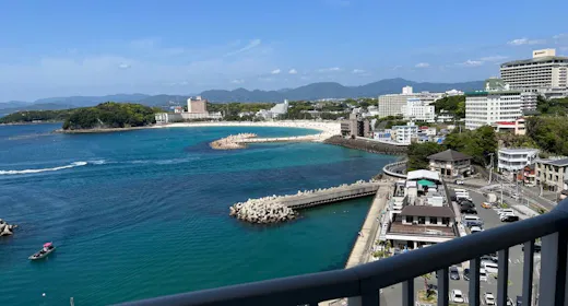 【素泊まりプラン】自由な白浜滞在を満喫!お部屋と源泉かけ流し温泉で寛ぐ|観光拠点にもおすすめ