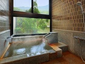 蔵王連峰230度の眺望＆12の温泉 かっぱの宿 旅館三治郎