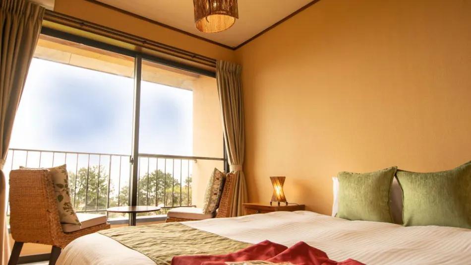 Small Asian Inn with Ocean View Rooms and Private Open-Air Bath Rakuyado Hanahana
