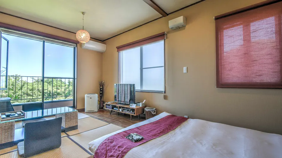 Small Asian Inn with Ocean View Rooms and Private Open-Air Bath Rakuyado Hanahana