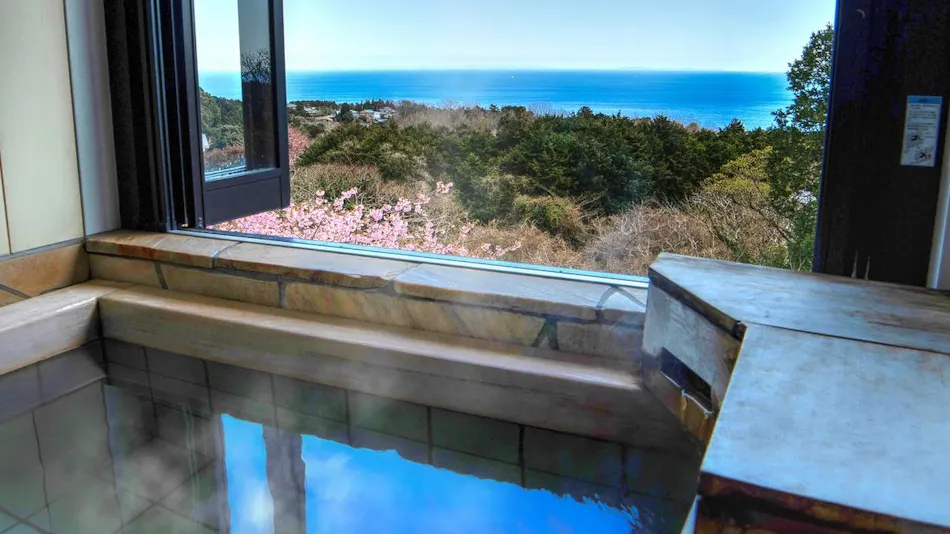 Small Asian Inn with Ocean View Rooms and Private Open-Air Bath Rakuyado Hanahana