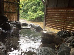 平家伝承かずら橋の宿 本家伴久