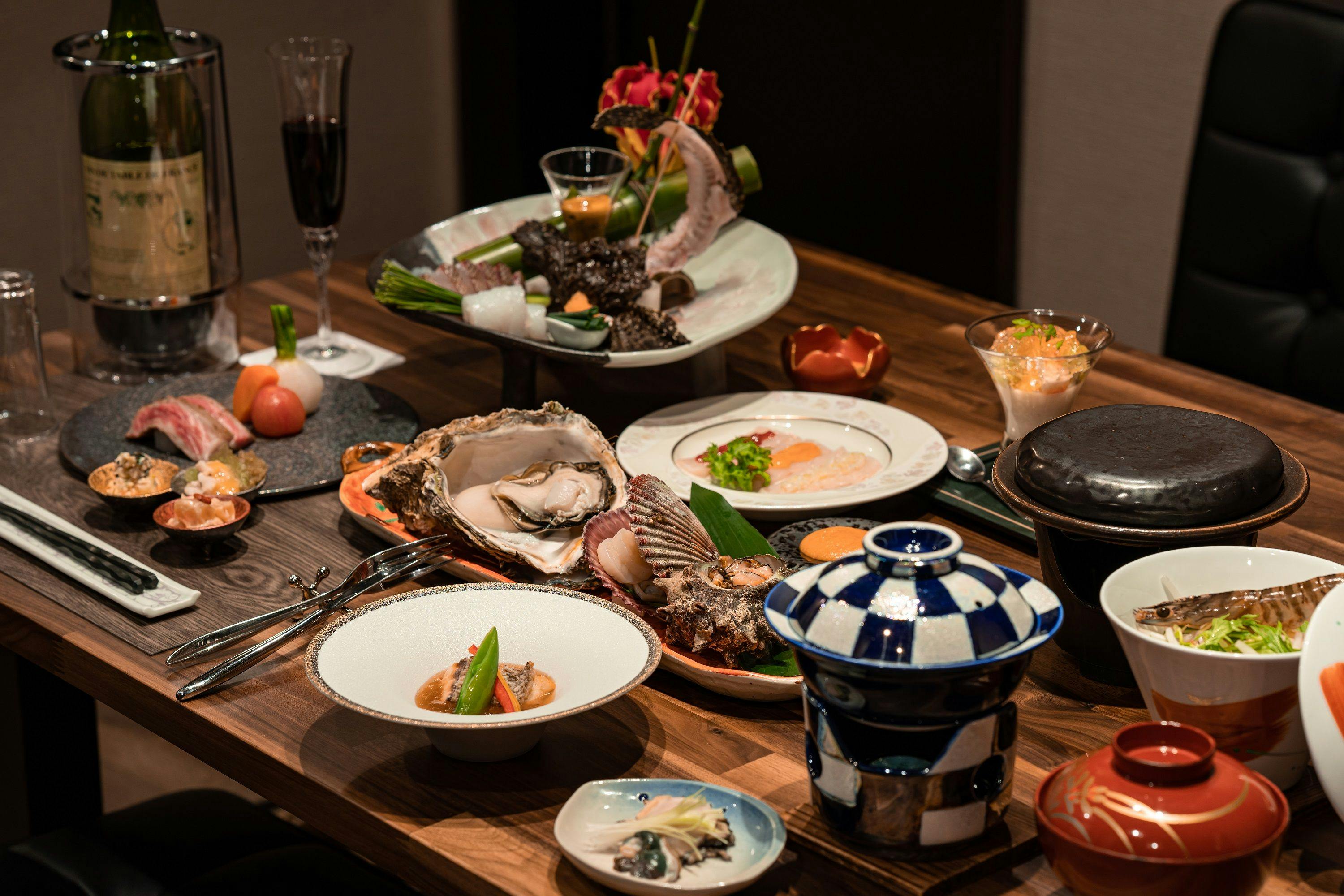 スイートルームのダイニングでのお部屋食