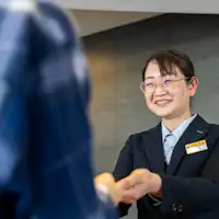 明るい笑顔でお客様をお出迎え♪