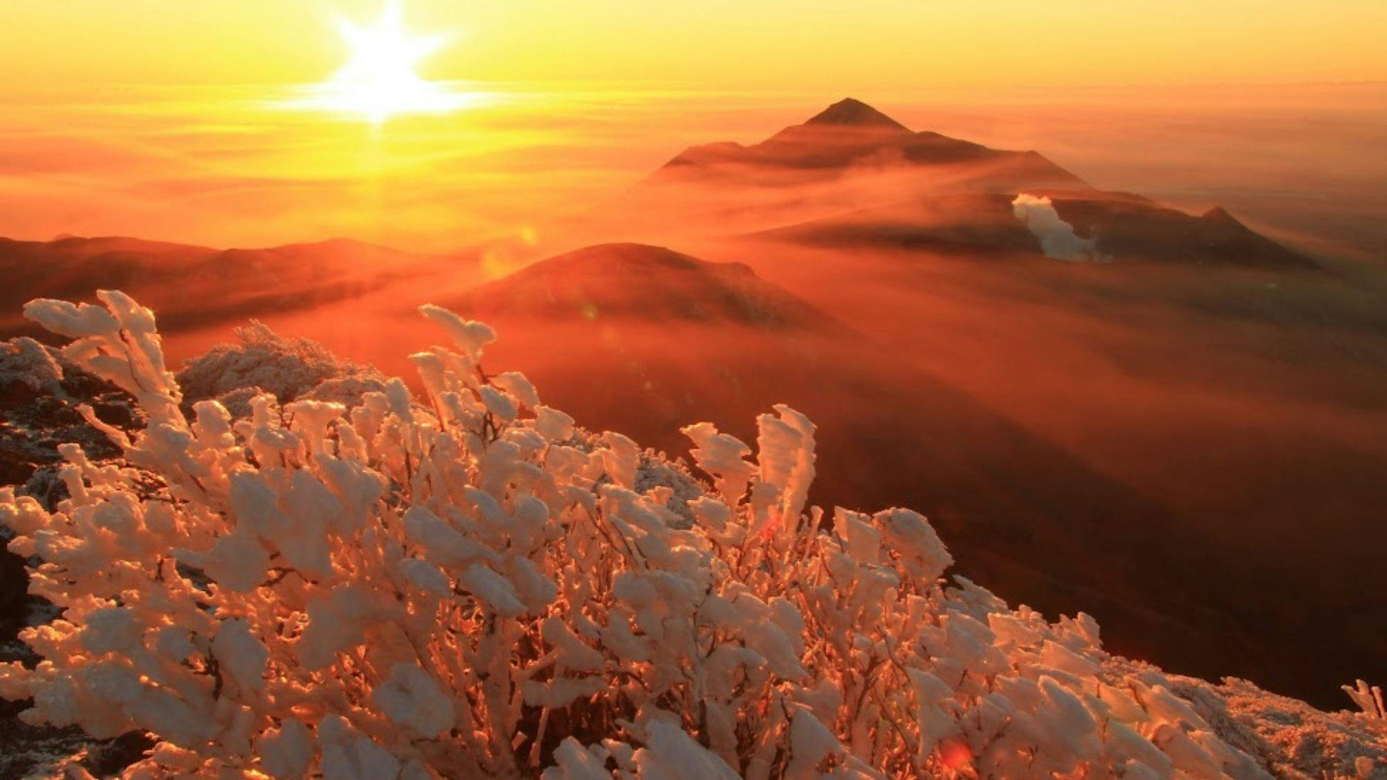 Musim sejuk di Gunung Kirishima. Perjalanan Mata air panas musim sejuk yang menenangkan jiwa.