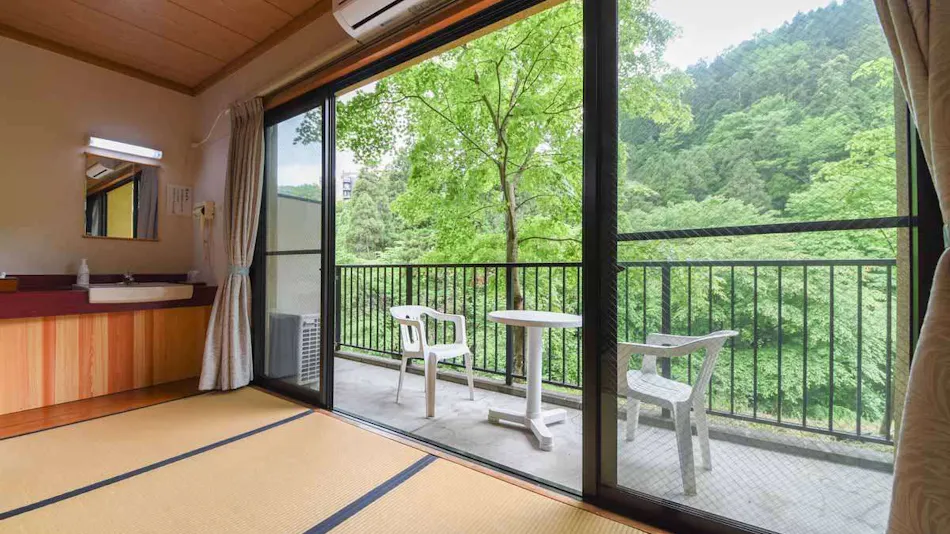 Ryokan Shirataki