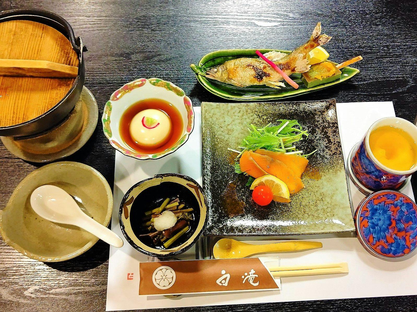 旅館　白滝